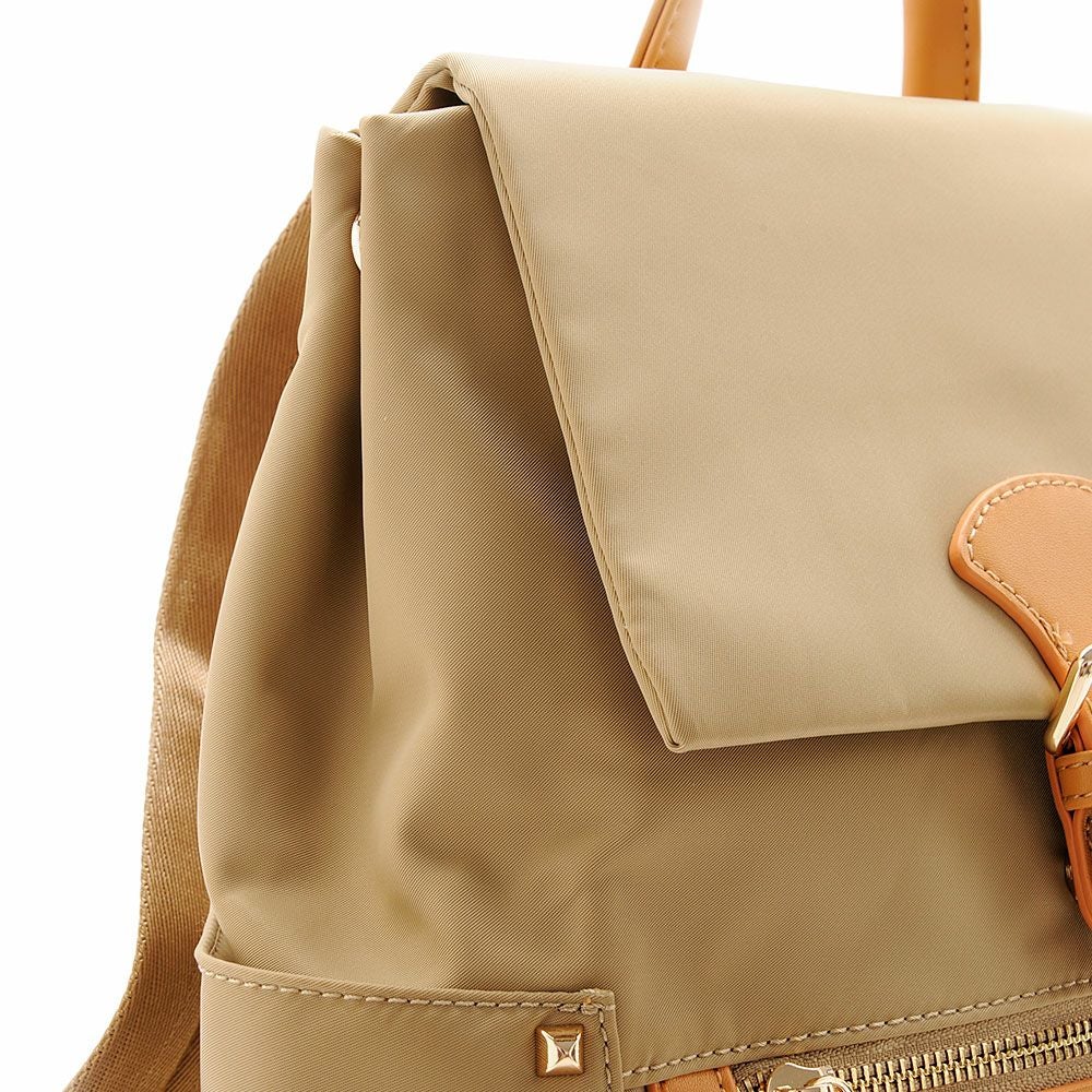 はっ水軽量ナイロンフラップリュック/A402709