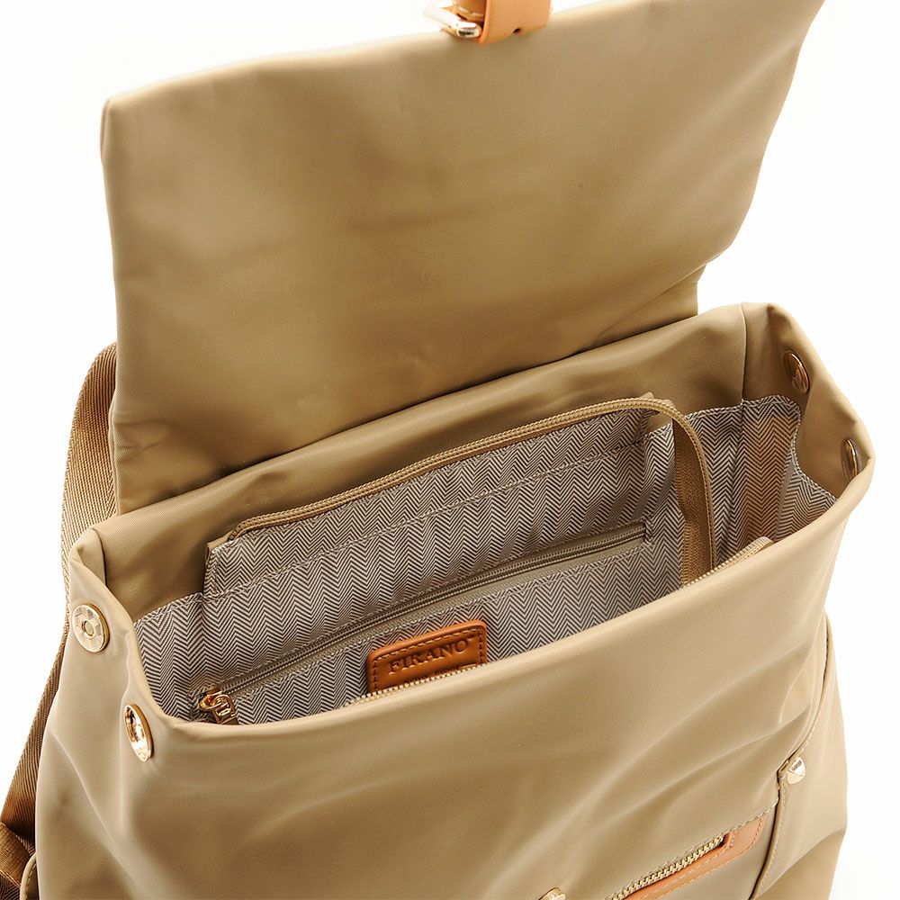 はっ水軽量ナイロンフラップリュック/A402709