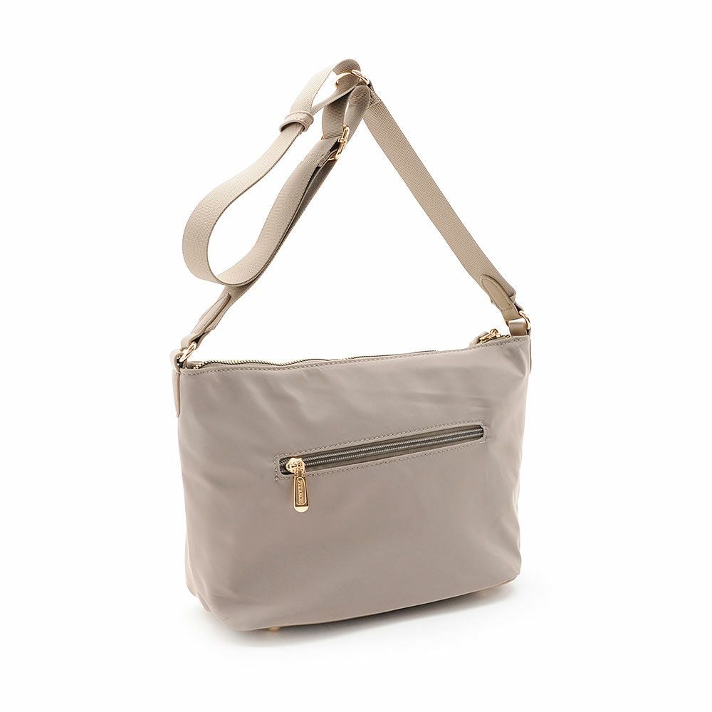 【ミッキー】美品　レア　 フルラ　ナイロンショルダーバッグ　ベージュ FURLA - 【ミッキー様専用】美品 レア フルラ ナイロンショルダー